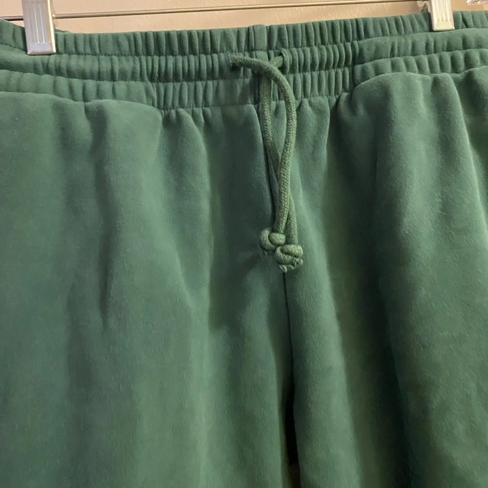 ZYIA Womens Sweats Suit Set Sweatshirt & Sweat Pants M  Medium Dark Pine Green - Picture 4 of 6